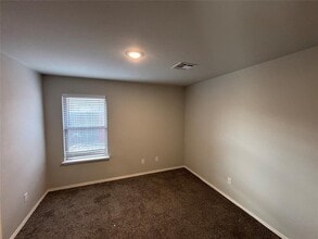 8814 SW 45th St in Oklahoma City, OK - Building Photo - Building Photo