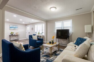 2012 Double Oaks Rd in Charlotte, NC - Building Photo - Building Photo