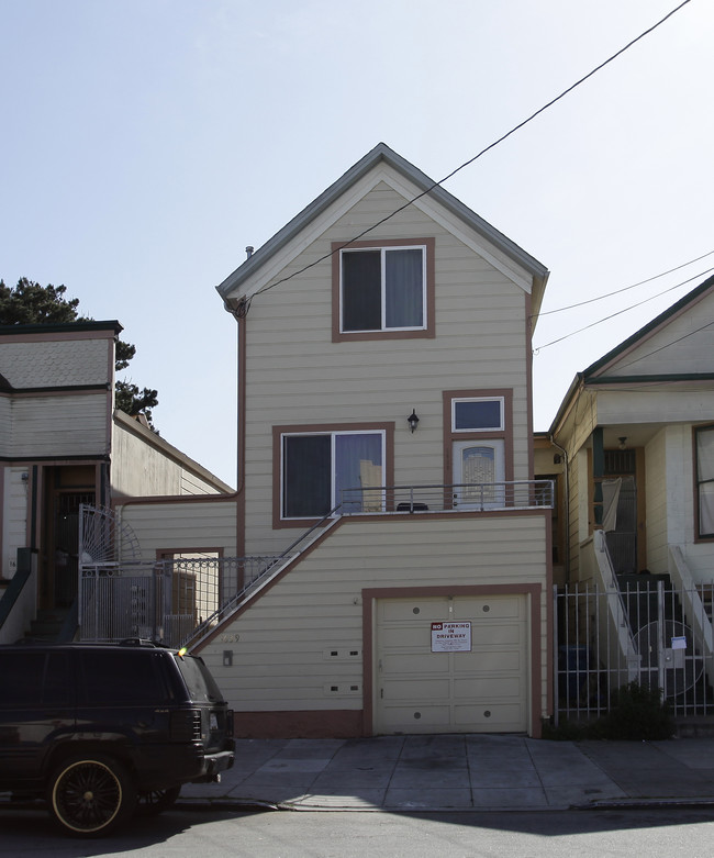 1639 Kirkwood Ave in San Francisco, CA - Building Photo - Building Photo