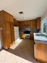 1772 Warfield Ct in Simi Valley, CA - Building Photo - Building Photo