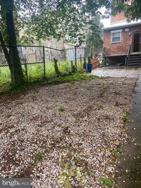 1833 W Lexington St photo'