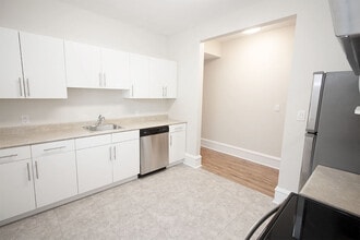 508 McMillan Apartment in Winnipeg, MB - Building Photo - Building Photo