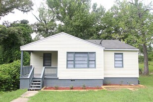 7344 Paris Ave in Birmingham, AL - Building Photo