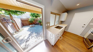 1224 Llama Ct in Ventura, CA - Building Photo - Building Photo