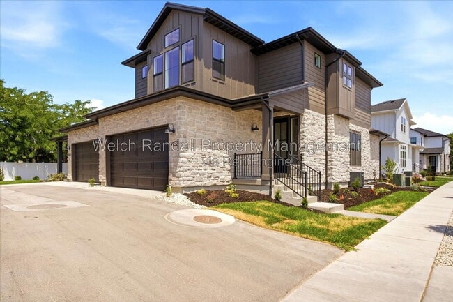 property at 1452 Pleasant View Dr