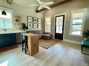 1205 E Scott St in Pensacola, FL - Building Photo - Building Photo