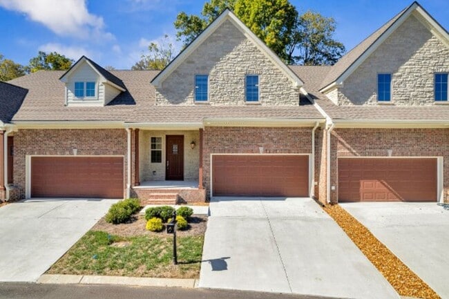 118 Nickolas Cir in Lebanon, TN - Building Photo - Building Photo