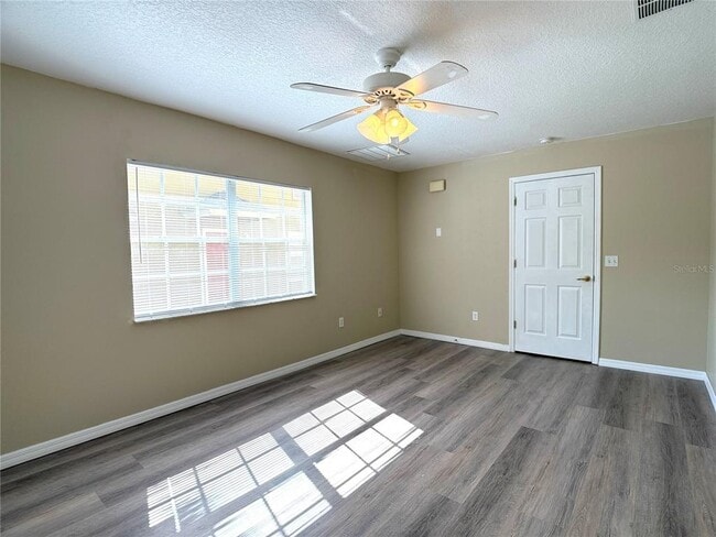 501 Coconut Palm Way in Davenport, FL - Foto de edificio - Building Photo