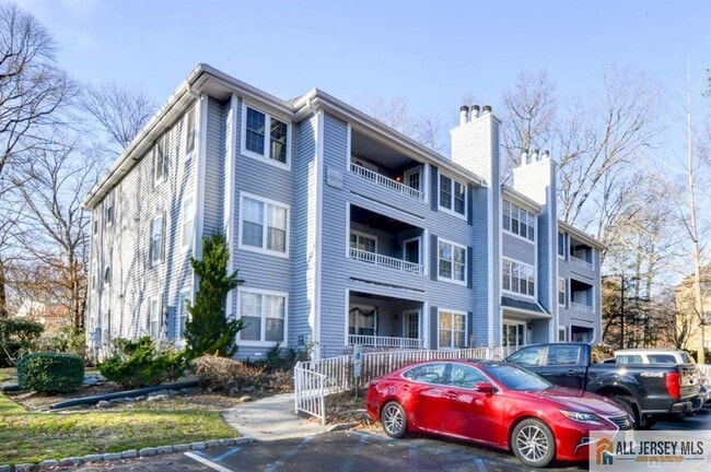 1909 Tanglewood Ct in Helmetta, NJ - Building Photo - Building Photo