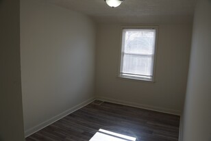 2711 W 5th St, Unit 2 in Wilmington, DE - Building Photo