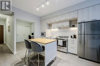 1331-1331 Queen St E in Toronto, ON - Building Photo - Building Photo
