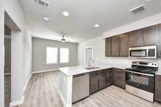 Lofts at Hartsook in Houston, TX - Building Photo - Building Photo