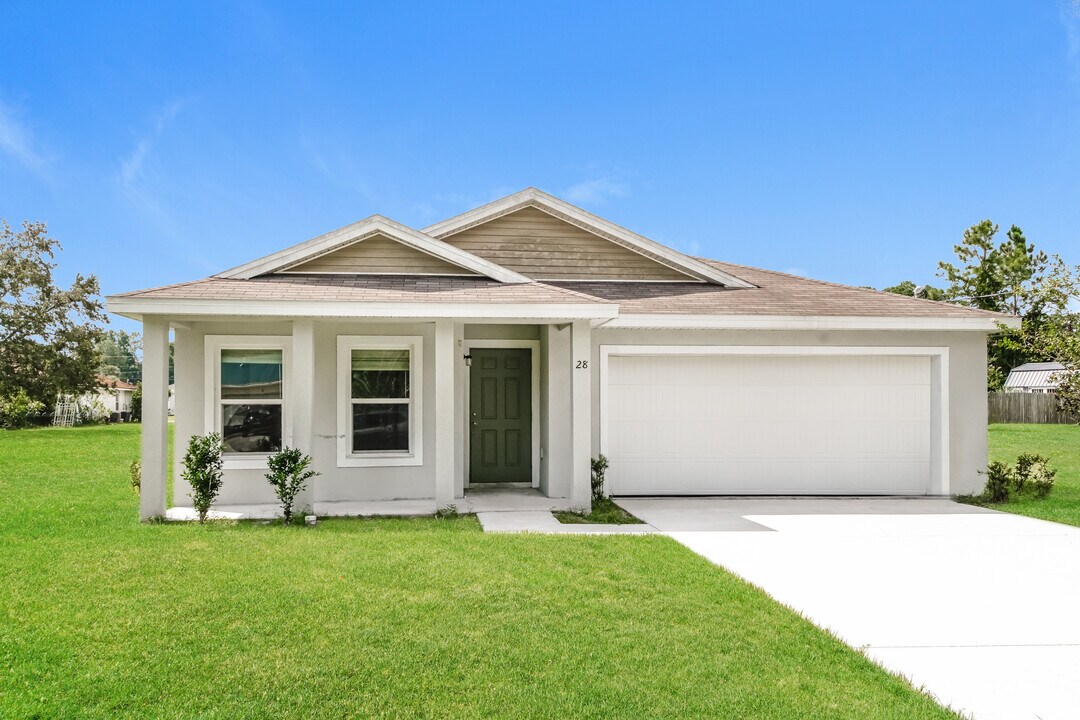 28 Pitt Ln in Palm Coast, FL - Building Photo