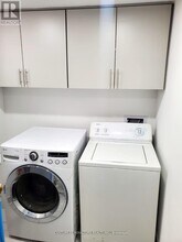 1362 Pickwick Dr in Mississauga, ON - Building Photo - Building Photo