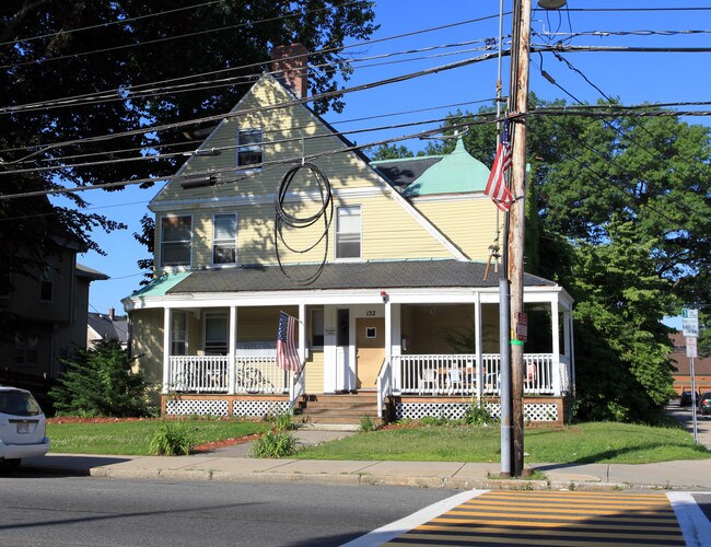Middlesex nonprofit Housing in Framingham, MA - Foto de edificio - Building Photo