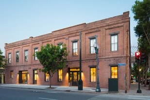 Auction House Apartments in New Orleans, LA - Building Photo