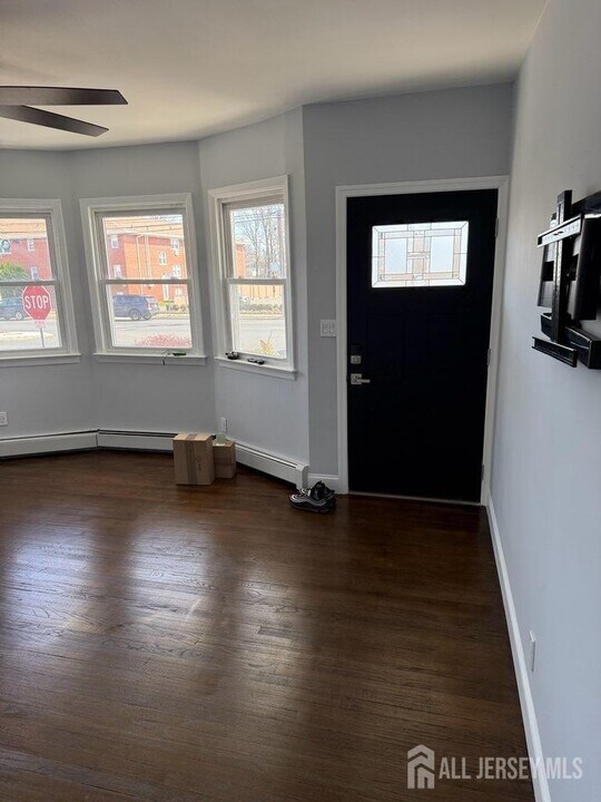 235 E Westfield Ave in Roselle Park, NJ - Building Photo