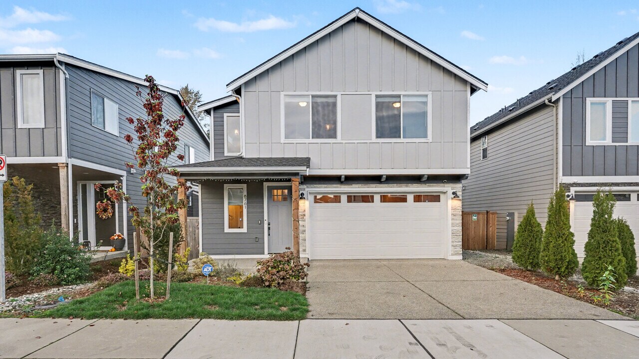 8761 69th Pl NE in Marysville, WA - Building Photo