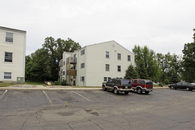 Bldg B in Portage, MI - Foto de edificio - Building Photo