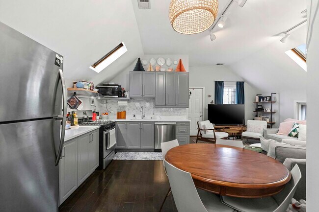 2518 N Campbell Ave in Chicago, IL - Building Photo - Building Photo