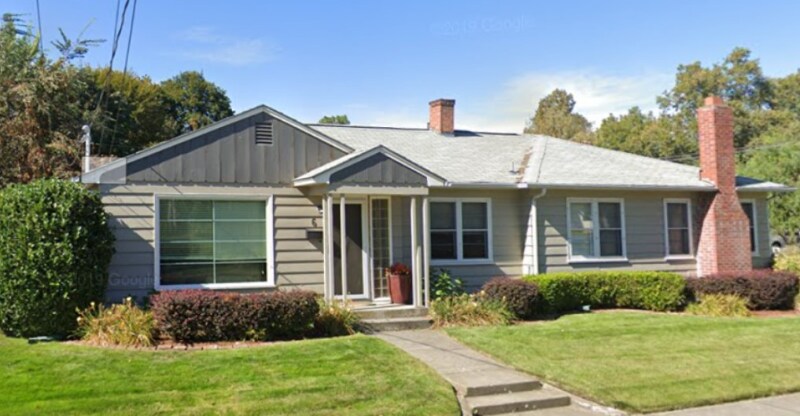 6 S Bellevue Ave in Walla Walla, WA - Foto de edificio