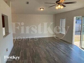 314 Marisco Way in Jacksonville, FL - Foto de edificio - Building Photo