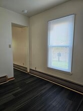 327 E Court St in Bowling Green, OH - Building Photo - Building Photo