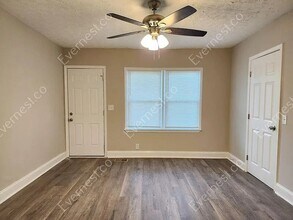 4996 West St in Forest Park, GA - Building Photo - Building Photo