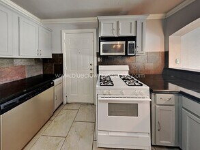 2320 Cass St in Fort Worth, TX - Building Photo - Building Photo