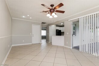 1122 SE 17th St in Cape Coral, FL - Building Photo - Building Photo