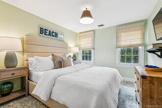 212 Lumber Ln in Bridgehampton, NY - Building Photo - Building Photo