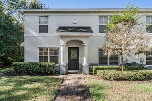 9624 Charlesberg Dr in Tampa, FL - Building Photo