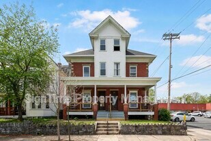 25 Wayside Ave in Hagerstown, MD - Building Photo