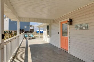 111 Ponce De Leon Ct in Dauphin Island, AL - Building Photo - Building Photo