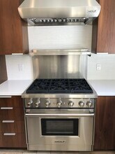 557 Maple Ct in Mountain View, CA - Building Photo - Building Photo