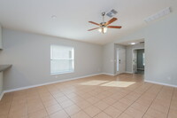 12811 Geneva Glade Dr in Riverview, FL - Foto de edificio - Building Photo