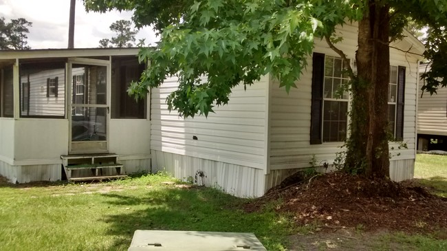 property at 4195 Bemiss Rd