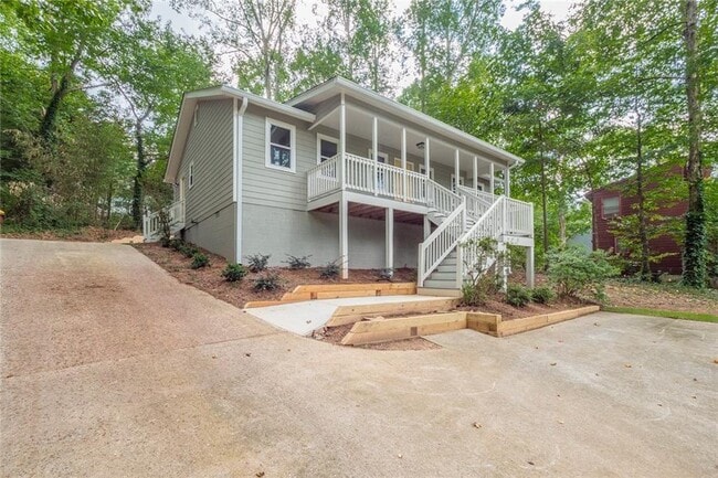 2010 Lakeside Trail in Cumming, GA - Building Photo - Building Photo