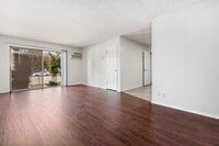 Parthenia Terrace Apartments photo'