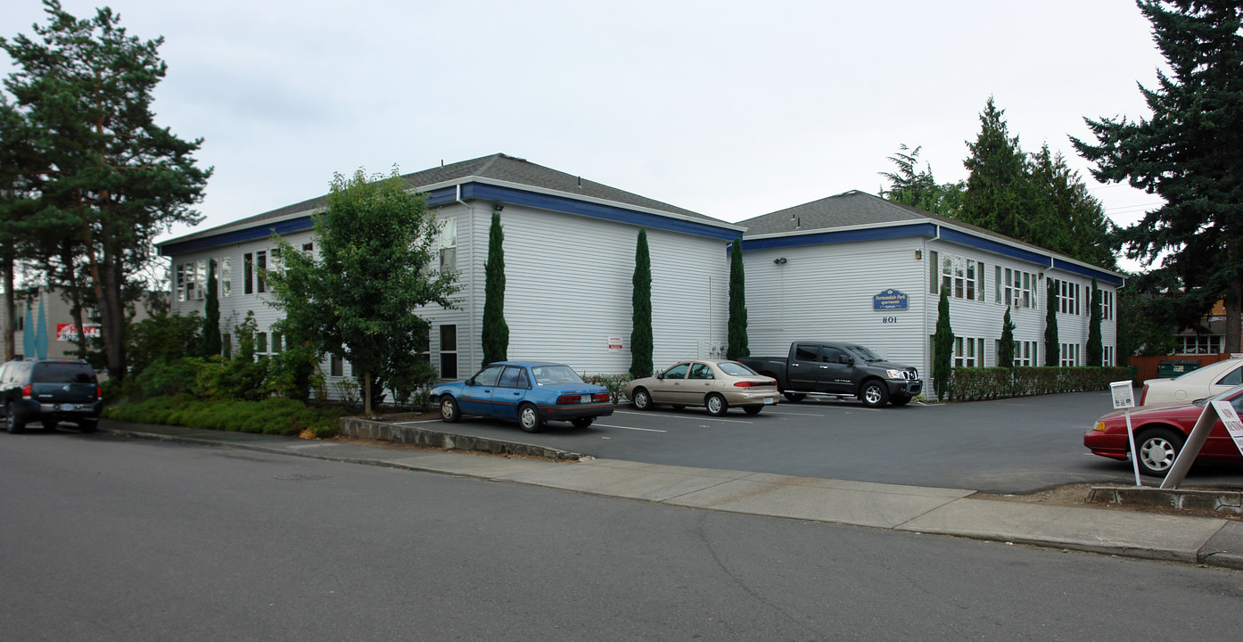 Sakura Gardens Apartments in Portland, OR - Building Photo