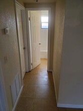 124 NW 12th Dr, Unit Apartment #2 in Belle Glade, FL - Building Photo - Building Photo