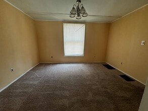 301 S Pleasant St, Unit 301 S Pleasant- Lower in Watertown, NY - Building Photo - Building Photo