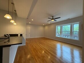 2648 N Kildare Ave in Chicago, IL - Building Photo - Building Photo