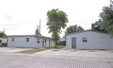 309 Phippen Waiters Rd in Dania Beach, FL - Building Photo - Building Photo