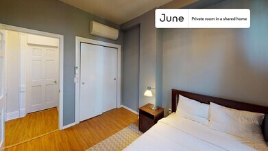 Private bedroom in 5 bed/2 bath Home in New York, NY - Building Photo - Building Photo