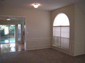 1810 Canoe Way in Carrollton, TX - Building Photo - Building Photo