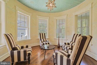 833 Herbert Springs Rd in Alexandria, VA - Building Photo - Building Photo