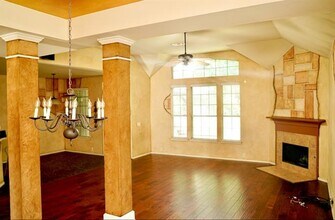 6018 Blue Oak Dr in Garland, TX - Building Photo - Building Photo