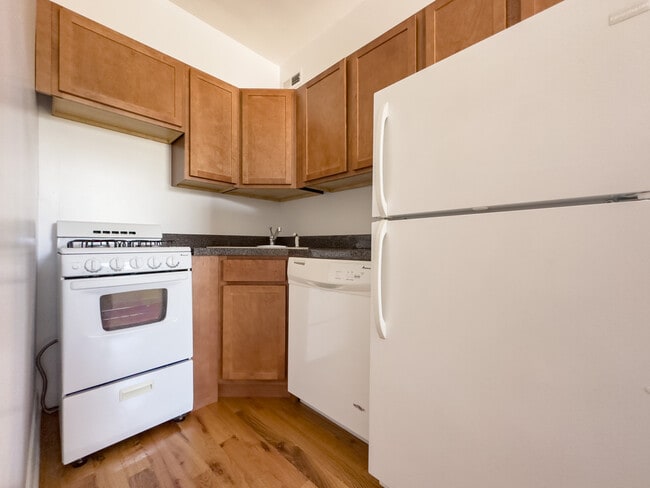 385 Park Ave, Unit J01P in Glencoe, IL - Building Photo - Building Photo