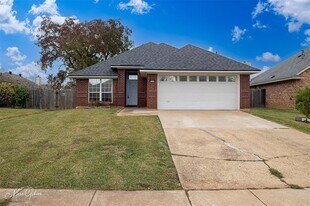 3303 Salem Pl in Bossier City, LA - Building Photo